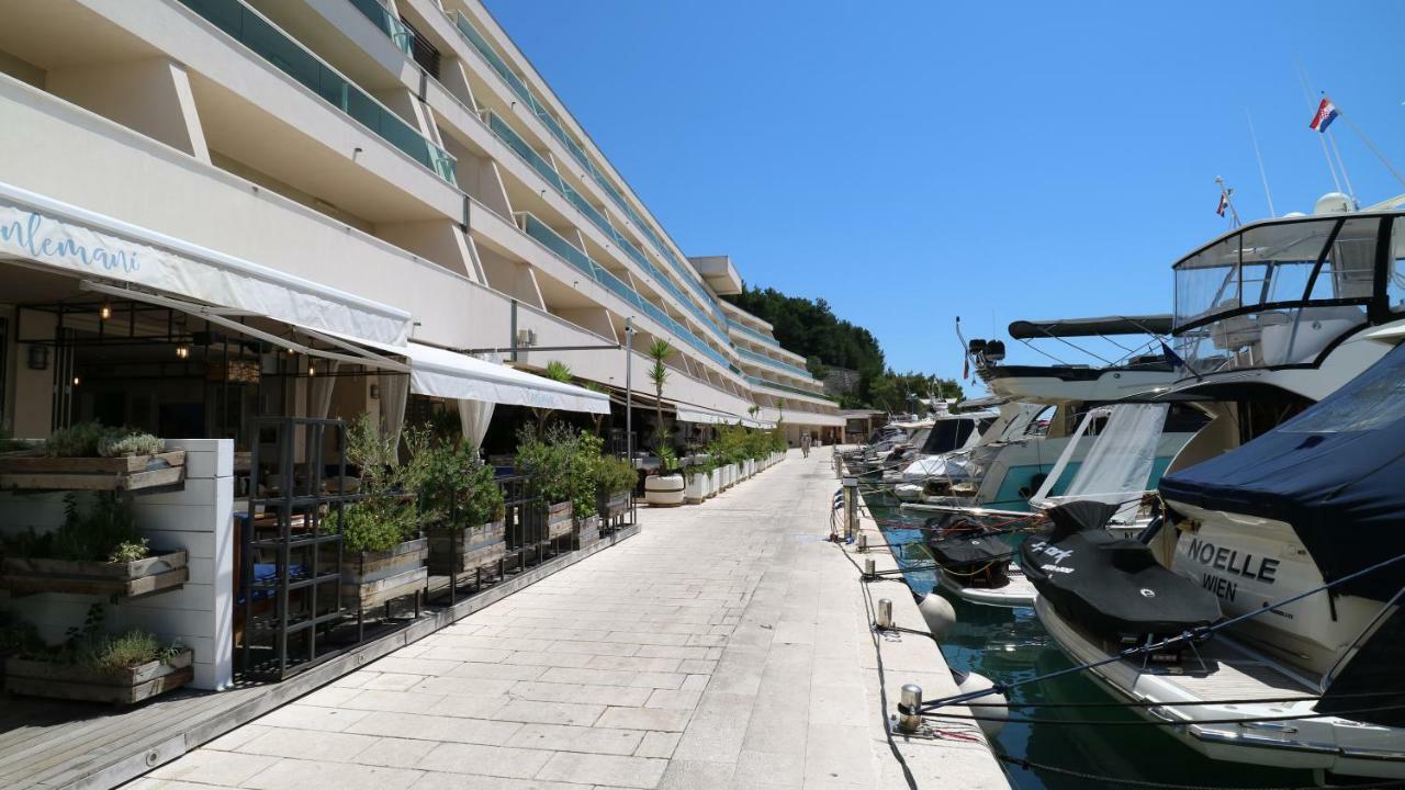 Apartment Ena - Lavica Podstrana Dış mekan fotoğraf
